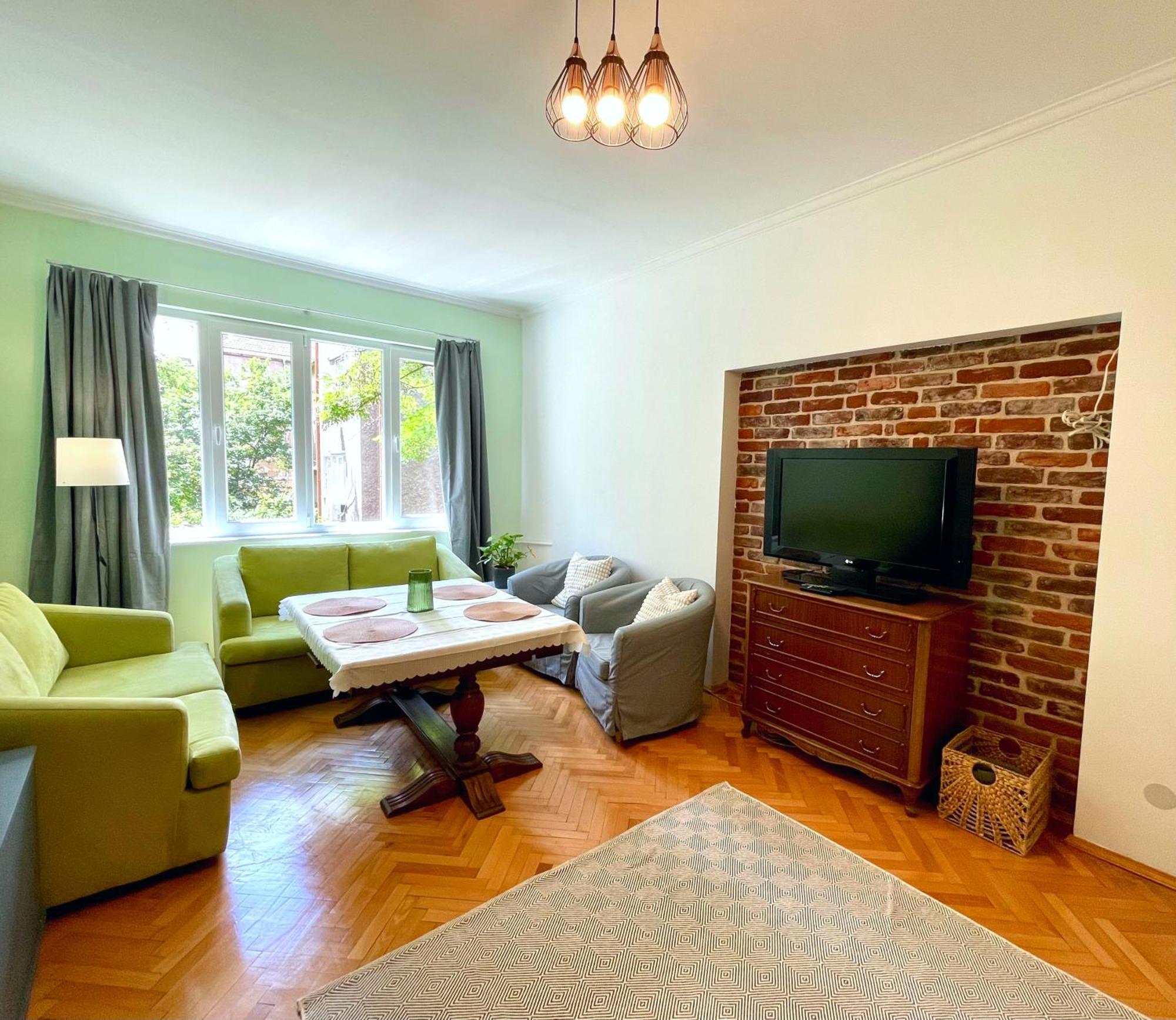 Bohemian Bright & Calm 2Br - Top Center - Private Balcony Sofia Luaran gambar