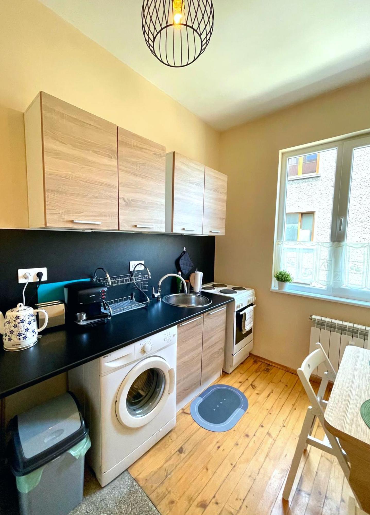Bohemian Bright & Calm 2Br - Top Center - Private Balcony Sofia Luaran gambar