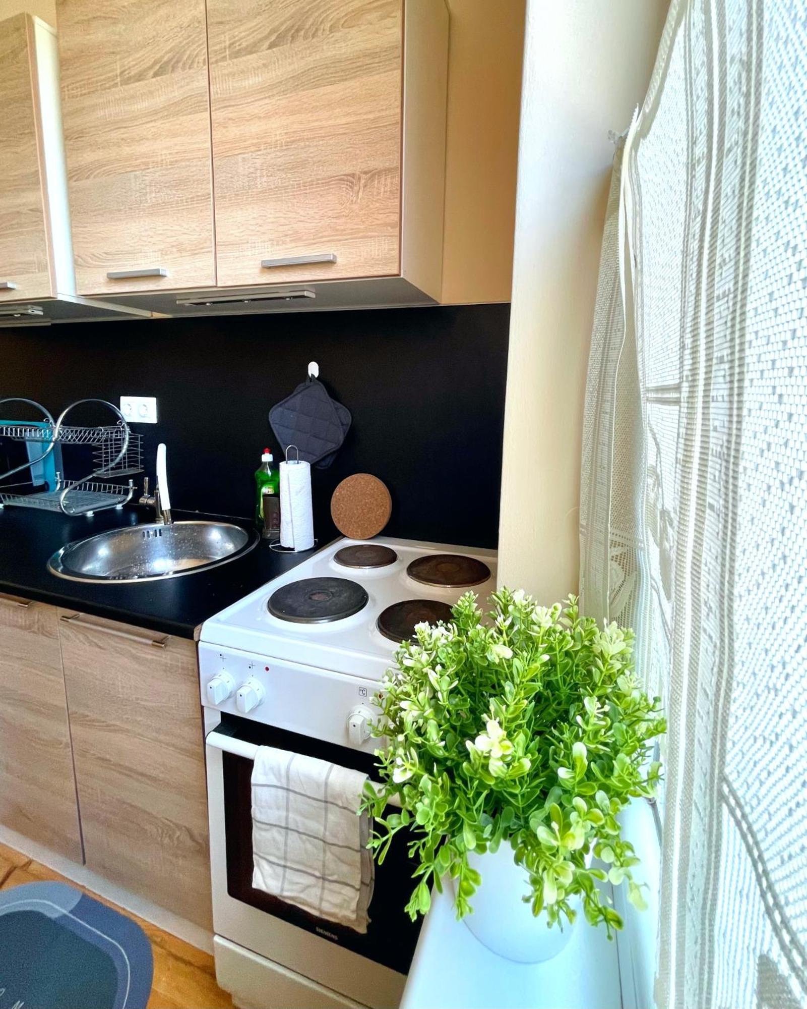 Bohemian Bright & Calm 2Br - Top Center - Private Balcony Sofia Luaran gambar
